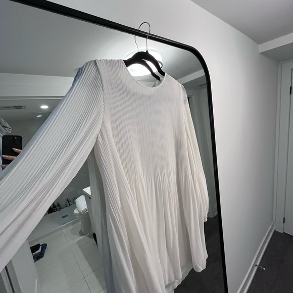 Wilfred White Pleated Long-Sleeve Mini Dress - Picture 4 of 5